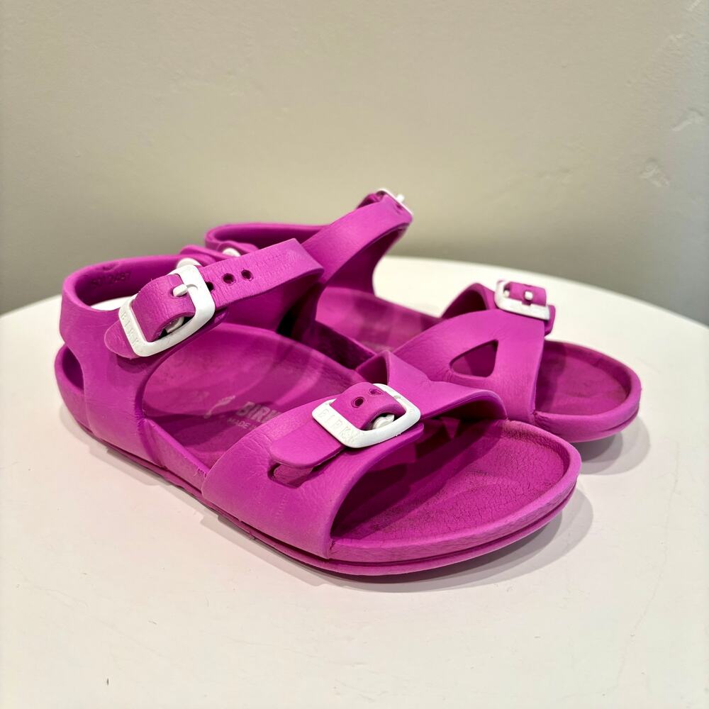 Birkenstock Rio Kids EVA Sandals in Fuchsia Pink - Size: 10-10.5 US / EU 28